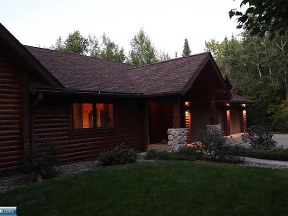 3rd image of 1030 Glenmore Dr