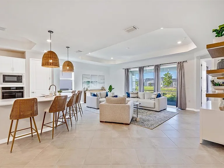 17617 Santorini Ct — Photo 6