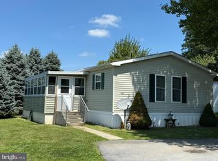 229 Davey Ln, Elverson, PA 19520