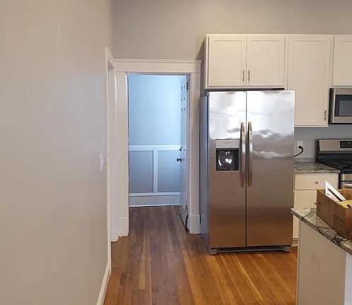 5th image of 384 3rd St