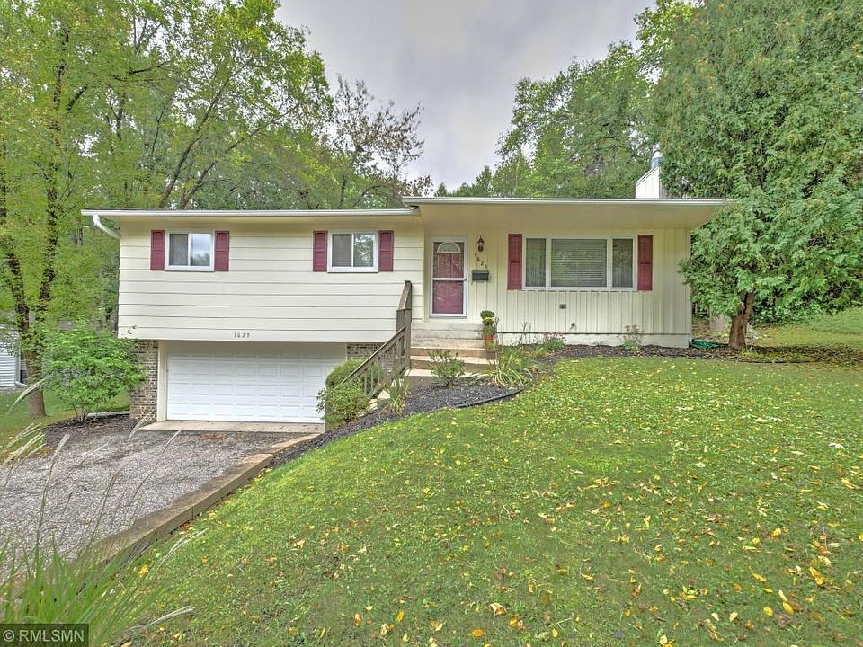 1st image of 1625 Woodland Dr