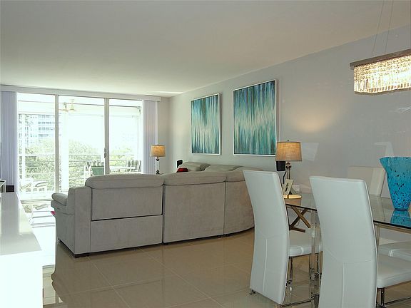3rd image of 545 Oaks Lane #508