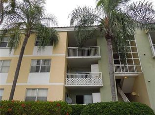 8600 SW 212th St APT 105, Cutler Bay, FL 33189