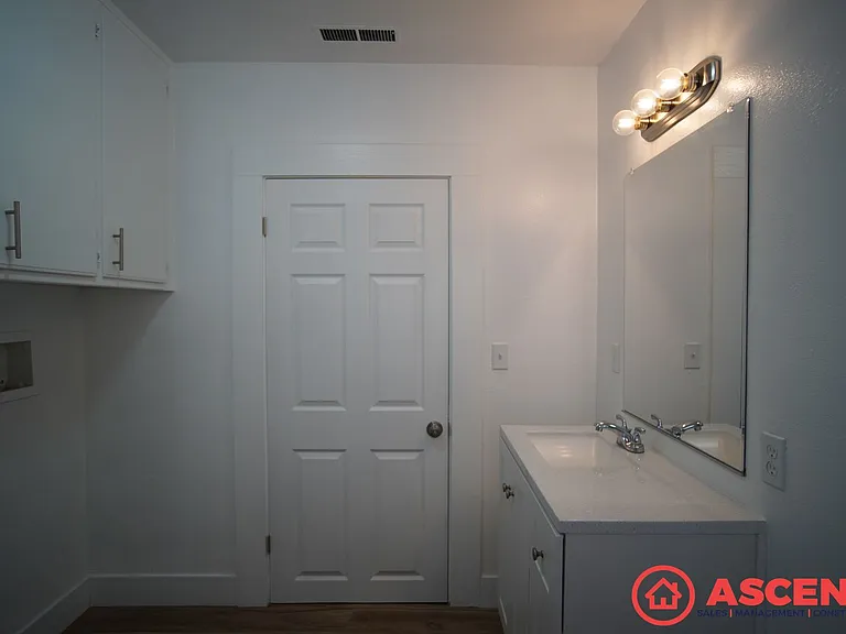 412 El Tejon Ave — Photo 13