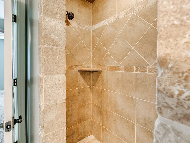 19217 Garden Creek Ln — Photo 34