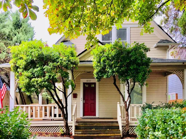 1807 6th Ave W, Seattle, WA 98119