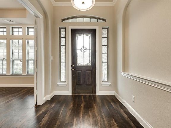 4th image of 121 Granite Way