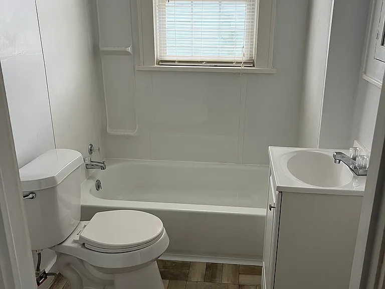 1520 N Lee St — Photo 7