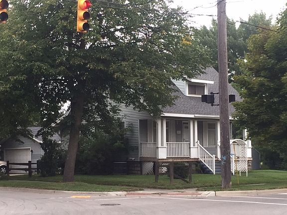 2nd image of 1801 Woodside Ave