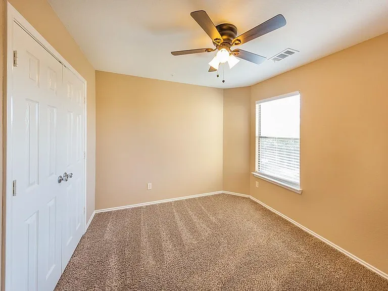 3603 Avalon Castle Dr — Photo 20