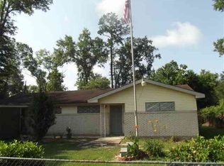 2656 Glenda Dr, Orange, TX 77632