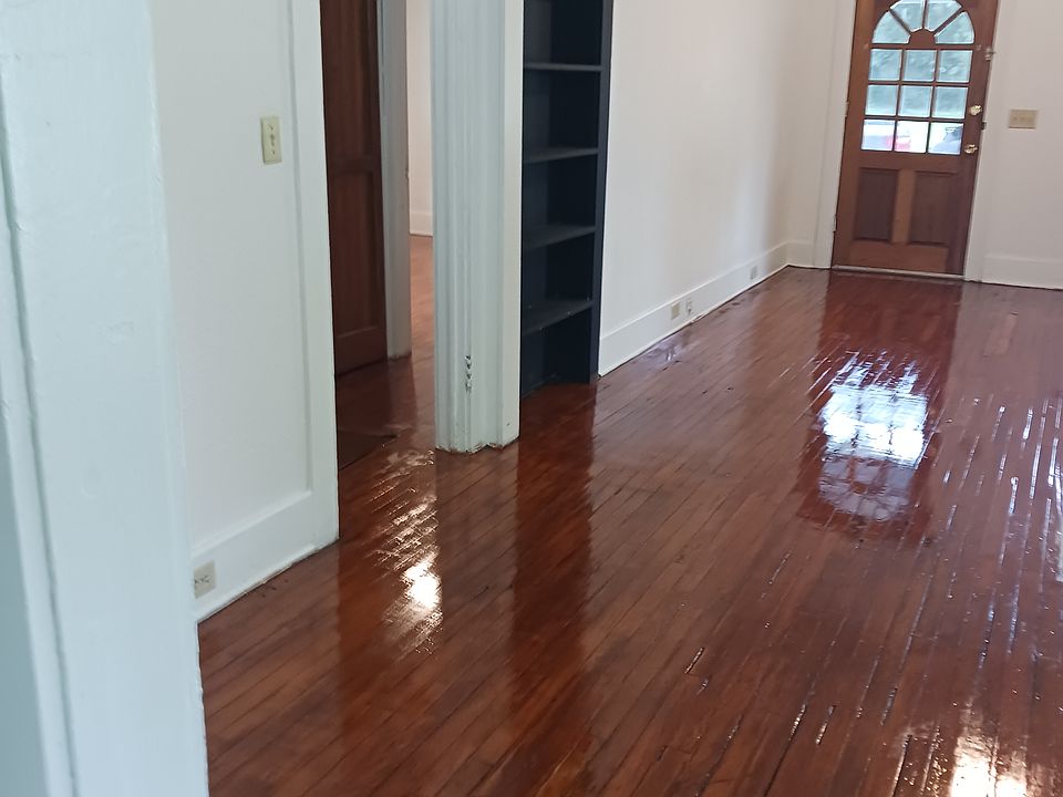 2nd image of 37415 Magnolia Ave