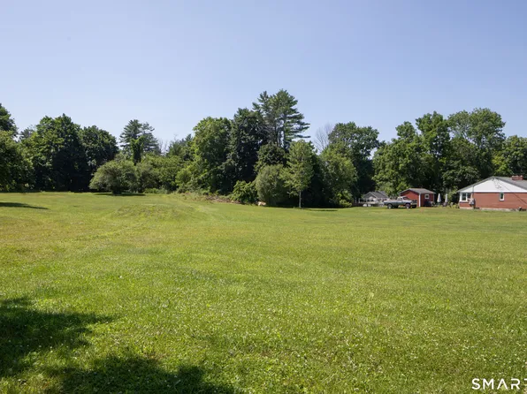 Bragg Street, North Canaan, CT 06018
