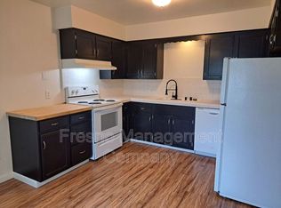 1537 W Fairmont Ave #C, Fresno, CA 93705