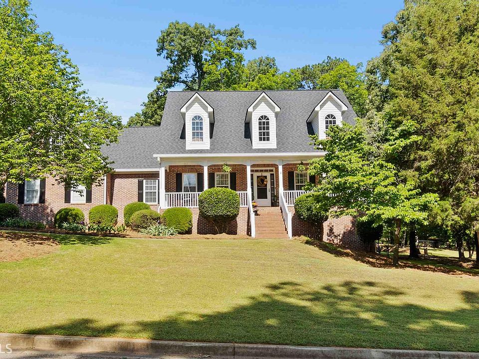 1st image of 1005 Shumard Ln