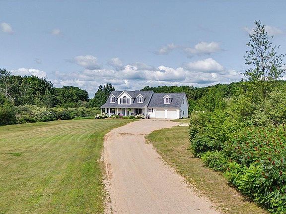 2nd image of 3186 Lake George Rd