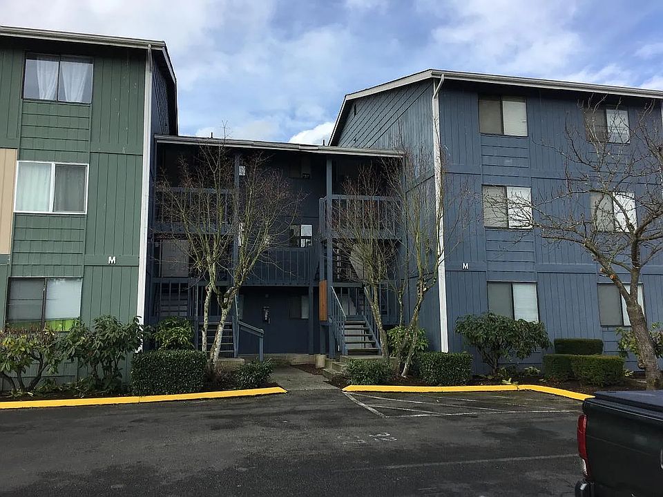 1st image of 3408 I St NE APT M-303