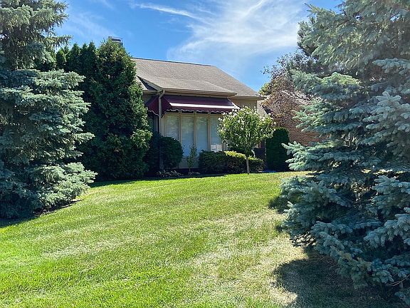 3rd image of 39824 Mount Elliott Dr