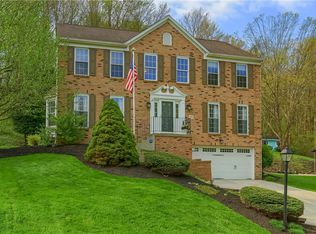 404 Poplar Ct, Coraopolis, PA