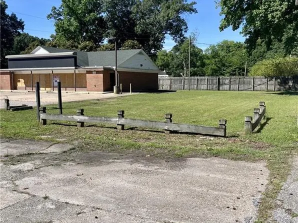 10189 Warwick Blvd, Newport News, VA 23601