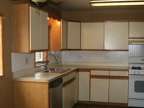 3rd image of 16915 Oak Park Ave
