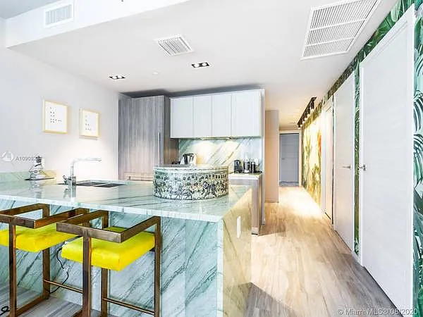 801 S Miami Ave #8 — Photo 3