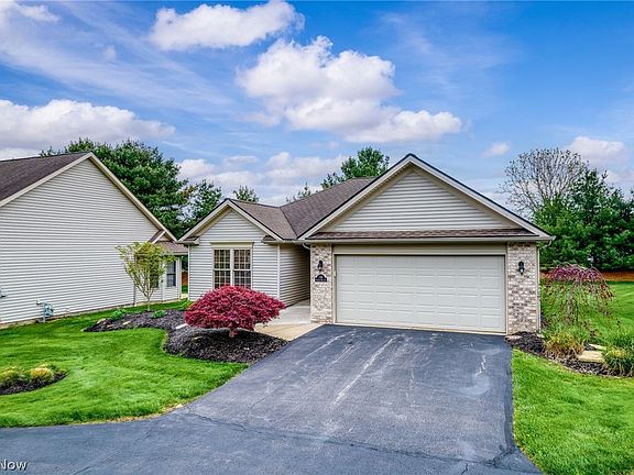 3rd image of 1190 Orchard Bend Dr