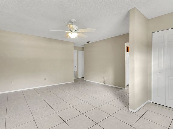2nd image of 230 S 4th St