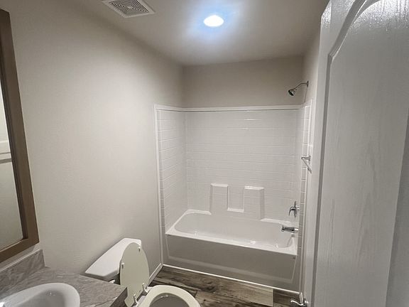 3rd image of 600 N 1st St #109