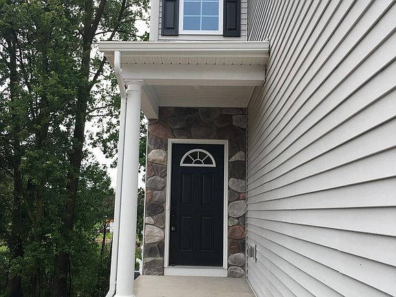 3rd image of 2334 Fieldstone Dr #20