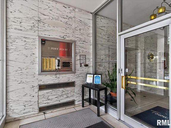 5th image of 718 S 7th St APT 207
