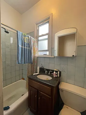 Rented by Evergreen Realty & Investments | media 23