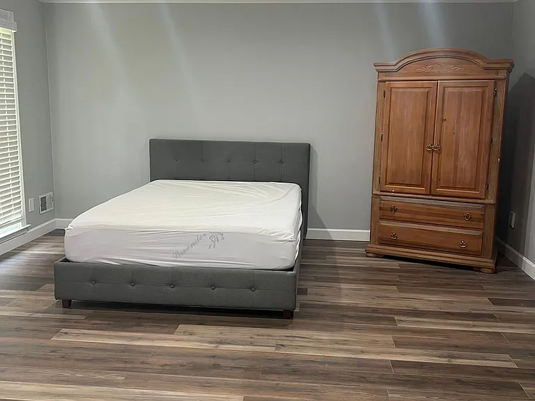 4867 Dean Ln #6 — Photo 1