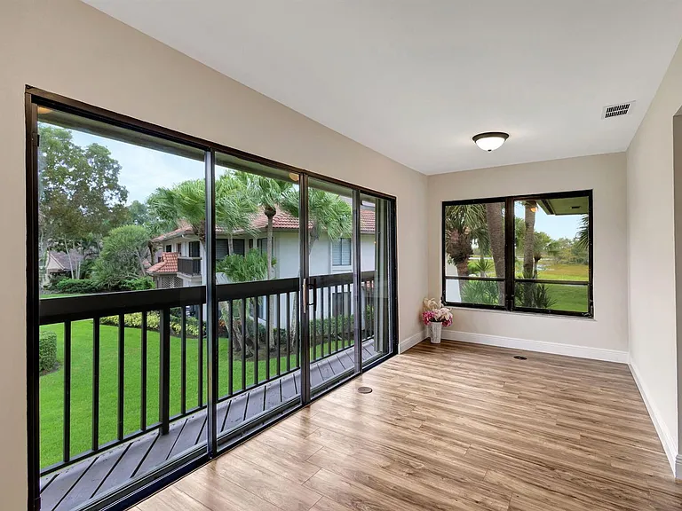 1109 Duncan Cir #201 — Photo 7