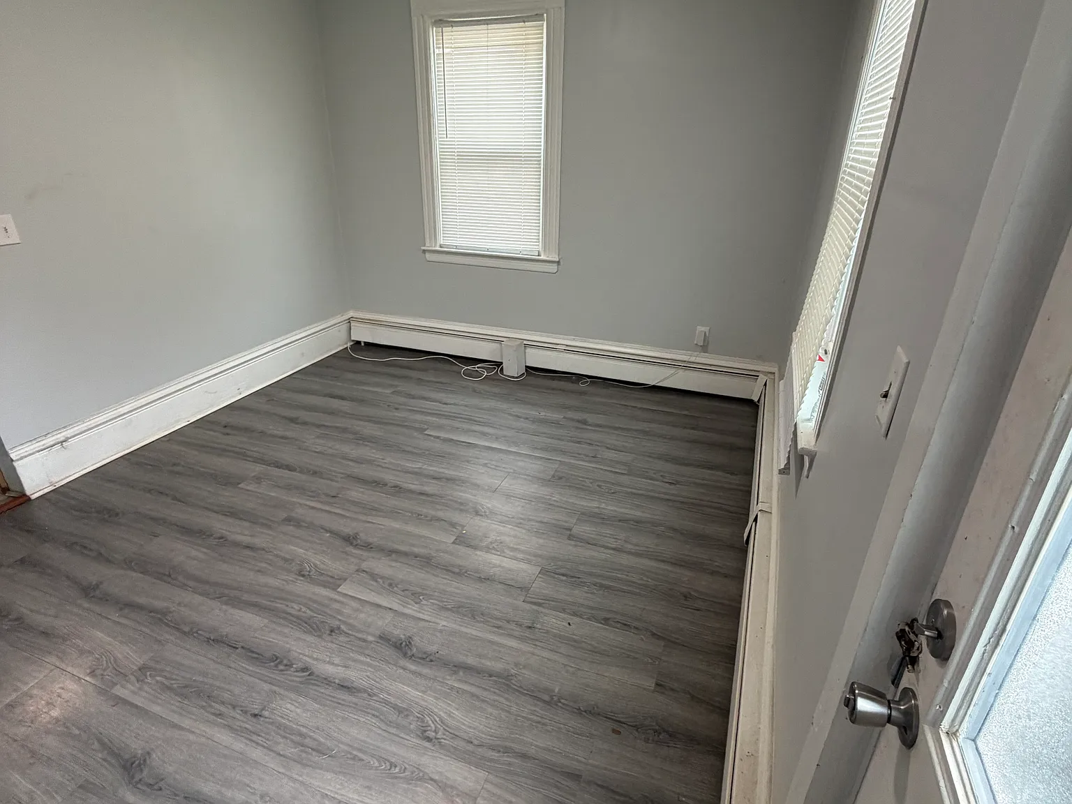 3 bed, $1,900 — Photo 2