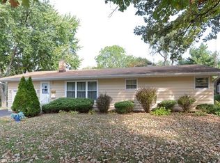 427 Holly Ct, Genoa, IL 60135