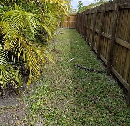5th image of 1706 NW 39th St