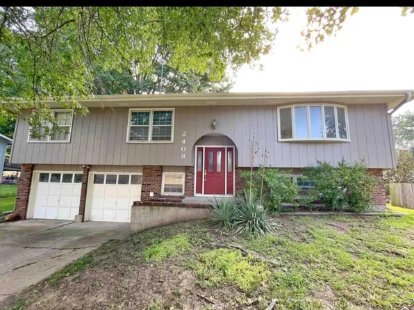2408 Brush Creek Dr, Lawrence, KS 66047