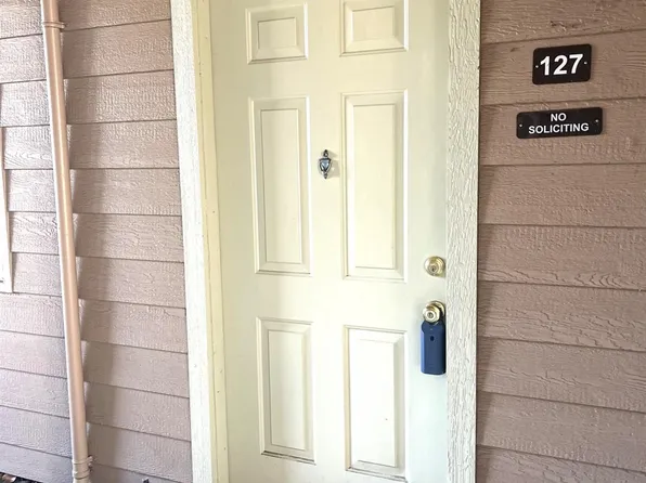 11150 Trinity River Dr APT 127, Rancho Cordova, CA 95670
