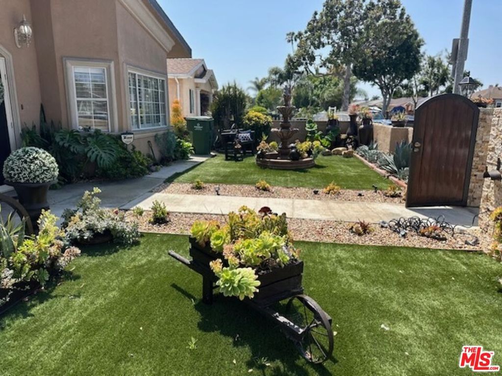 1130 E 66th St, Inglewood, CA - View 6