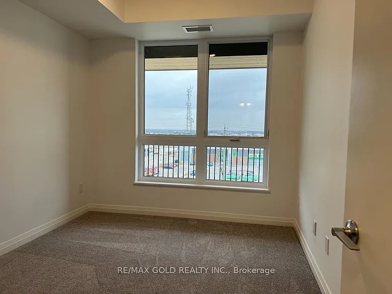 101 Golden Eagle Rd #410 — Photo 7