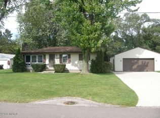 1956 Arbor Ave, Norton Shores, MI