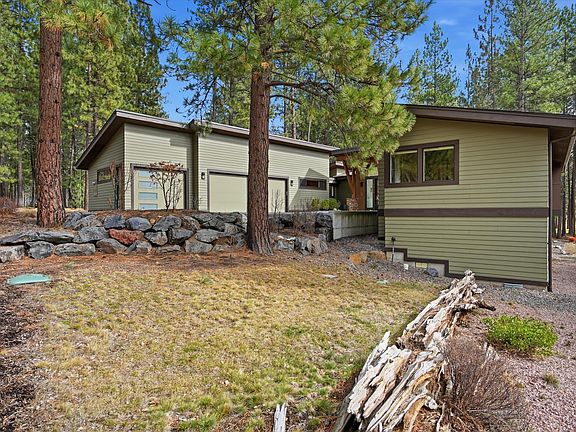 2nd image of 60734 Golf Village Loop