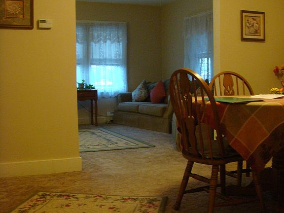 4th image of 32 Tompkins St #1N