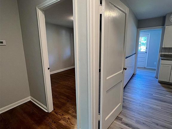 5th image of 4952 Oleatha Ave