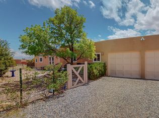 31 Fonda Rd, Santa Fe, NM 87508