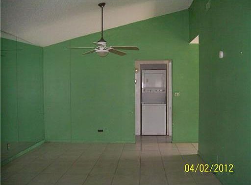 4th image of 3937 N Arelia Drive
