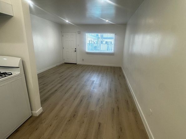 13001 Vanowen St APT 3