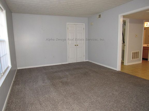 2nd image of 109 Kenilworth Ct APT B