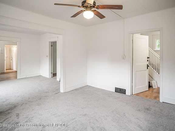4th image of 1706 Maplewood Ave